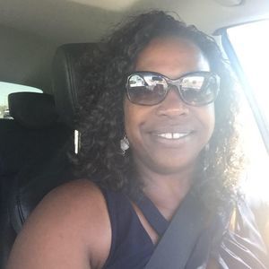 Meet your Posher, Mae